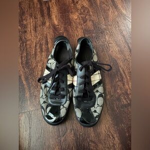 Coach Black and Beige Patterned Sneakers Size 9 M